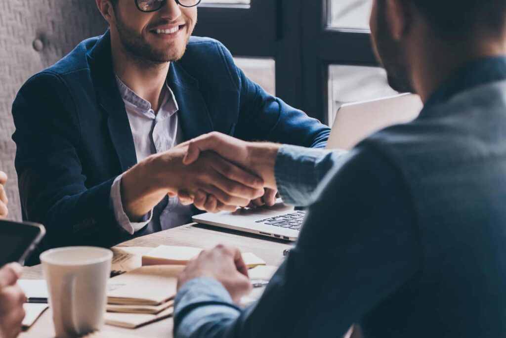 Avaliando resultados: como avaliar e ajustar as abordagens de treinamento e consultoria em vendas 2 Treinamento e Consultoria em Vendas